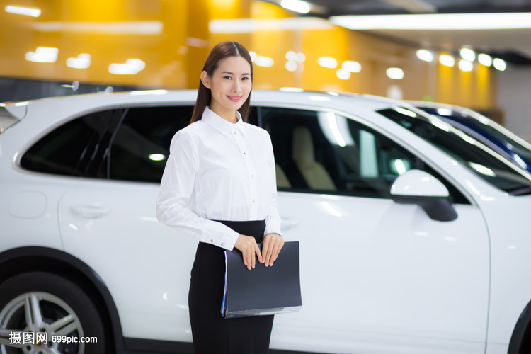 汽車銷售商務女性